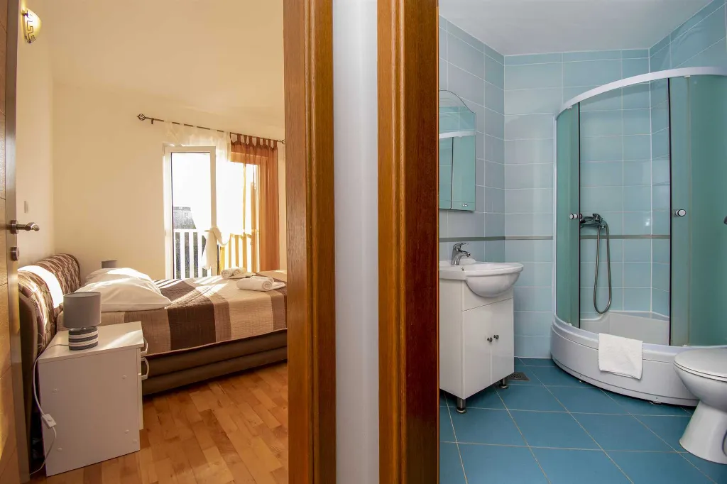 Two-Bedroom Apartment in Premantura for 5