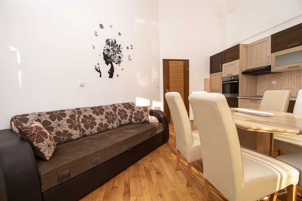 Two-Bedroom Apartment in Premantura for 5