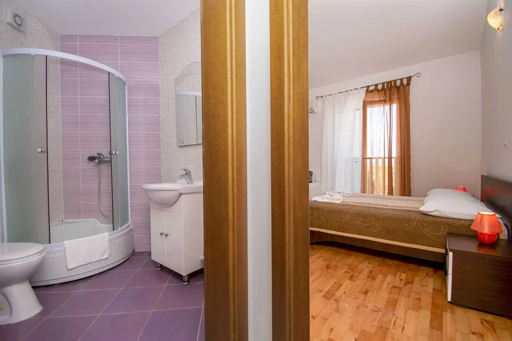 One-Bedroom Apartment for 2 in Premantura