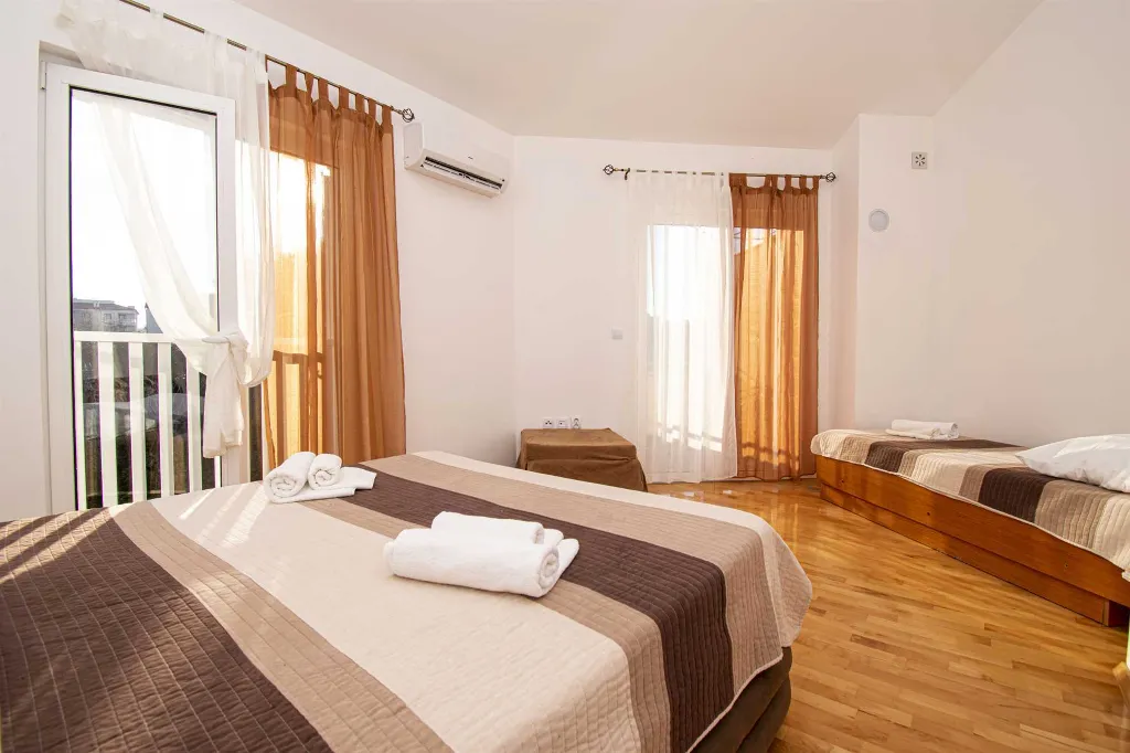 Two-Bedroom Apartment in Premantura for 4–5 Guests