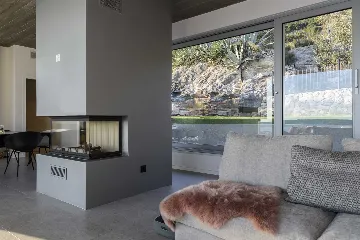 6-Bedroom Villa with Heated Pool in Kaštel Stari