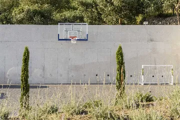 6-Bedroom Villa with Heated Pool in Kaštel Stari