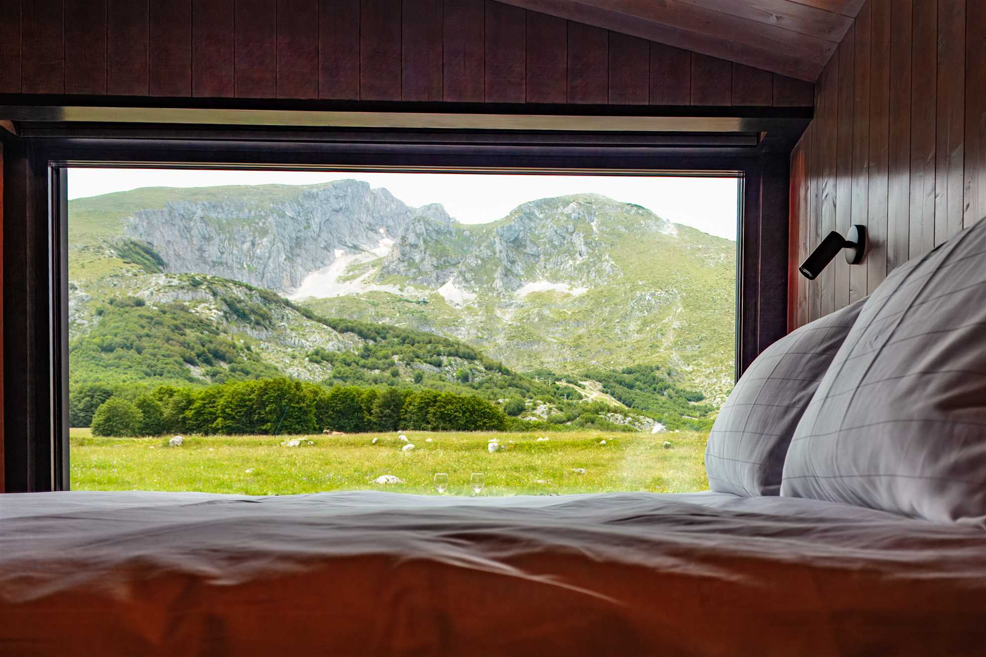 Ginger Cabins: Luxurious Forest Retreat with Durmitor Views