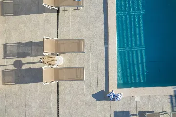 4-Bedroom Villa in Tugare with Heated Pool and Jacuzzi