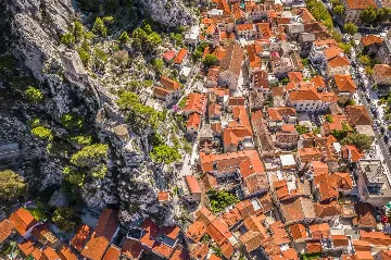 4-Bedroom Villa in Tugare with Heated Pool and Jacuzzi