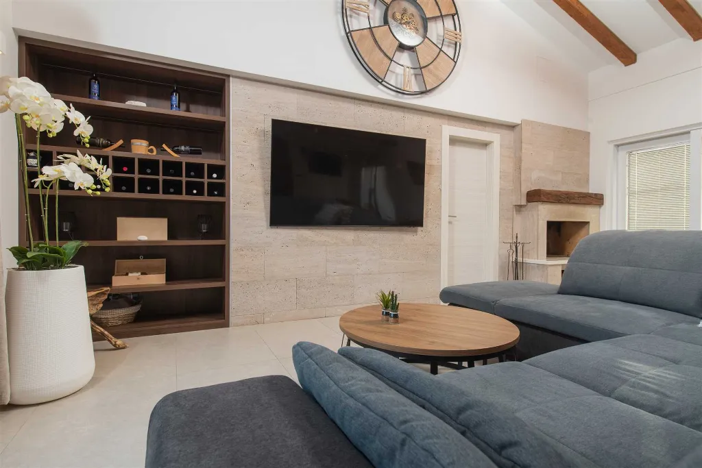 4-Bedroom Villa in Opanci with Heated Pool & Sauna