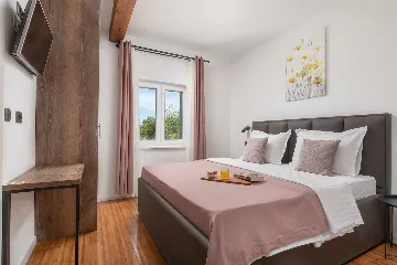 4-Bedroom Villa in Opanci with Heated Pool & Sauna