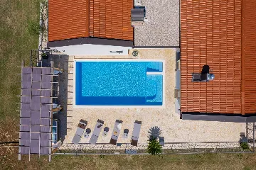4-Bedroom Villa in Opanci with Heated Pool & Sauna