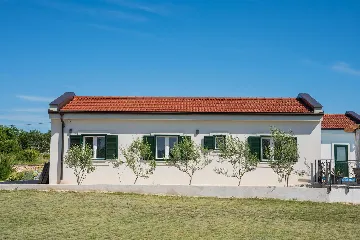 4-Bedroom Villa in Opanci with Heated Pool & Sauna