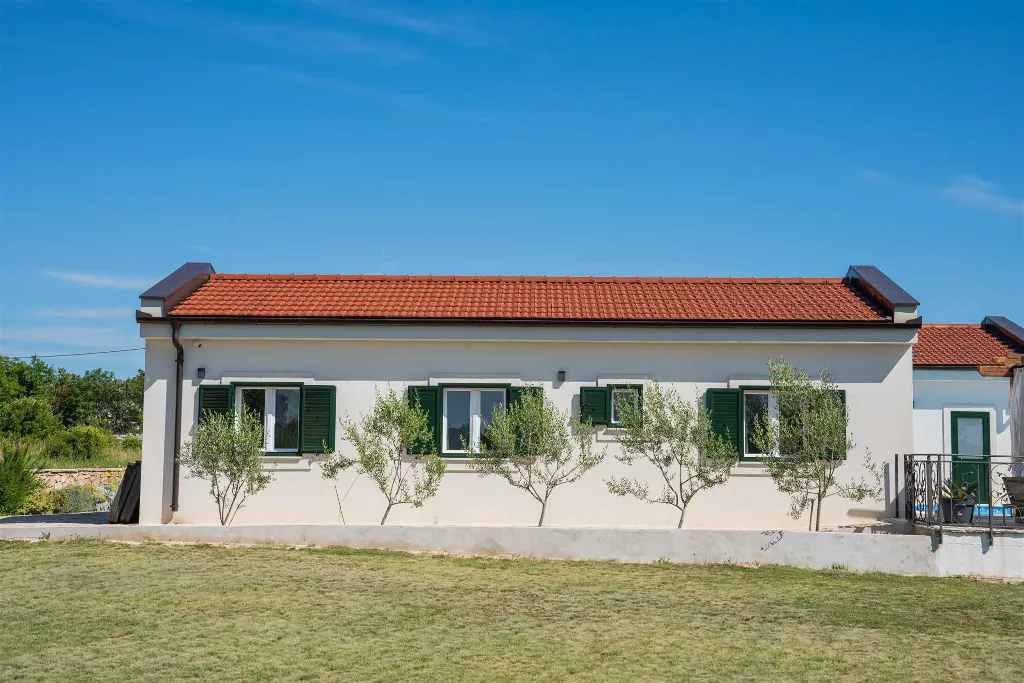 4-Bedroom Villa in Opanci with Heated Pool & Sauna