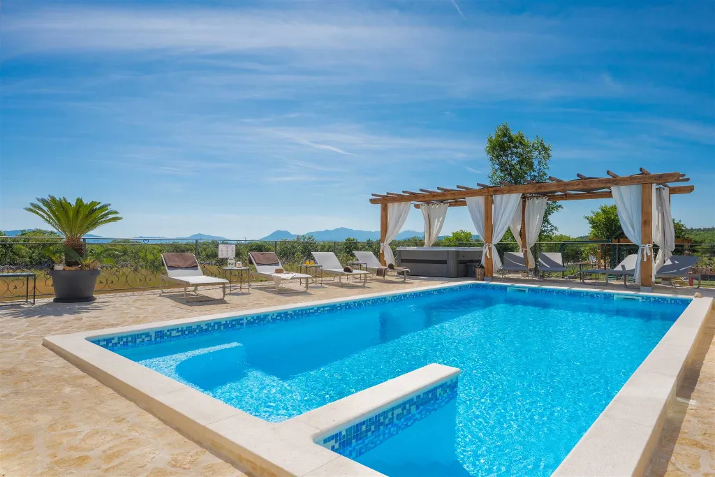 4-Bedroom Villa in Opanci with Heated Pool & Sauna