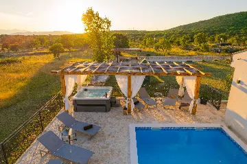 4-Bedroom Villa in Opanci with Heated Pool & Sauna