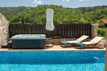 Stone Villa in Šumet with Pool and Jacuzzi