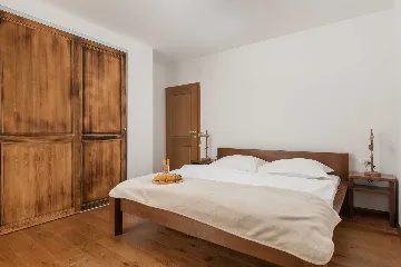 Stone Villa in Šumet with Pool and Jacuzzi