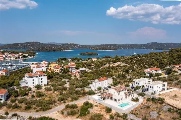 Family Villa in Jezera with Hydromassage Pool