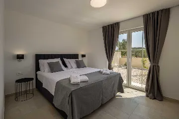 Family Villa in Jezera with Hydromassage Pool