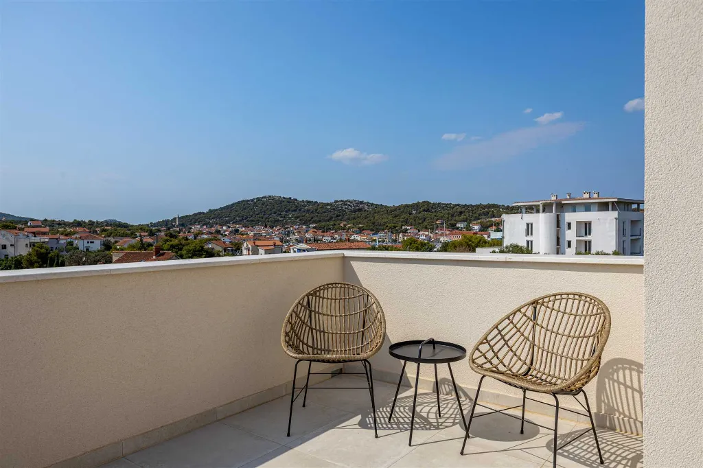 Family Villa in Jezera with Hydromassage Pool
