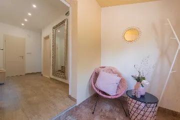 Holiday House in Kladnjice with Heated Private Pool