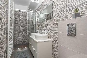 Holiday House in Kladnjice with Heated Private Pool