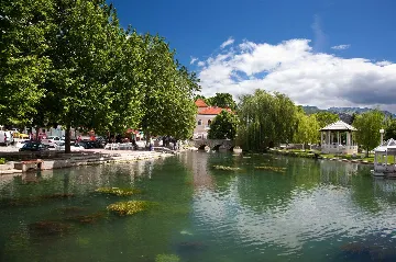 Holiday House in Kladnjice with Heated Private Pool