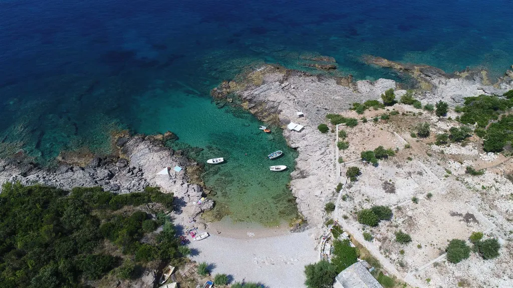 Beachfront Villa in Orebic with Pool and Jacuzzi