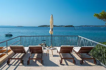 Beachfront Villa in Orebic with Pool and Jacuzzi