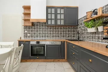 Beachfront Villa in Orebic with Pool and Jacuzzi