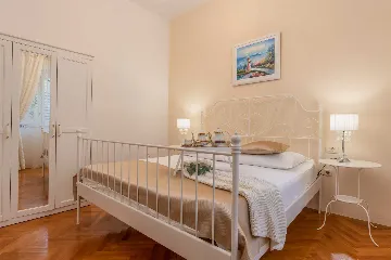 Beachfront Villa in Orebic with Pool and Jacuzzi