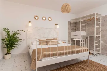 Beachfront Villa in Orebic with Pool and Jacuzzi