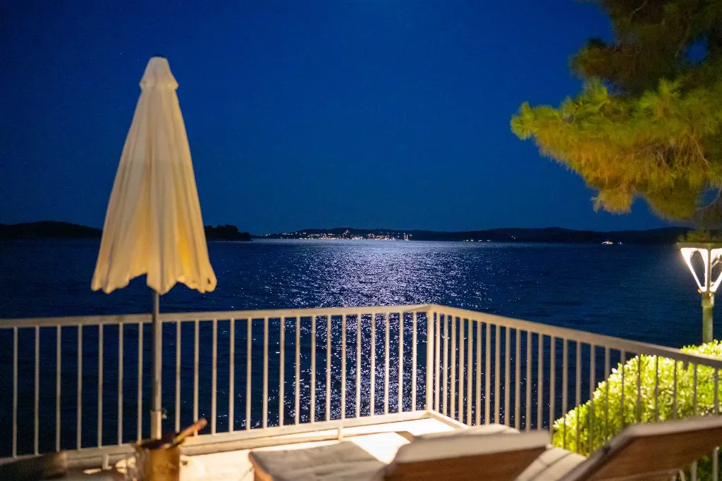 Beachfront Villa in Orebic with Pool and Jacuzzi