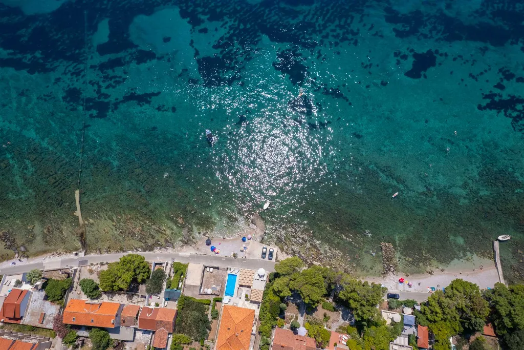 Beachfront Villa in Orebic with Pool and Jacuzzi