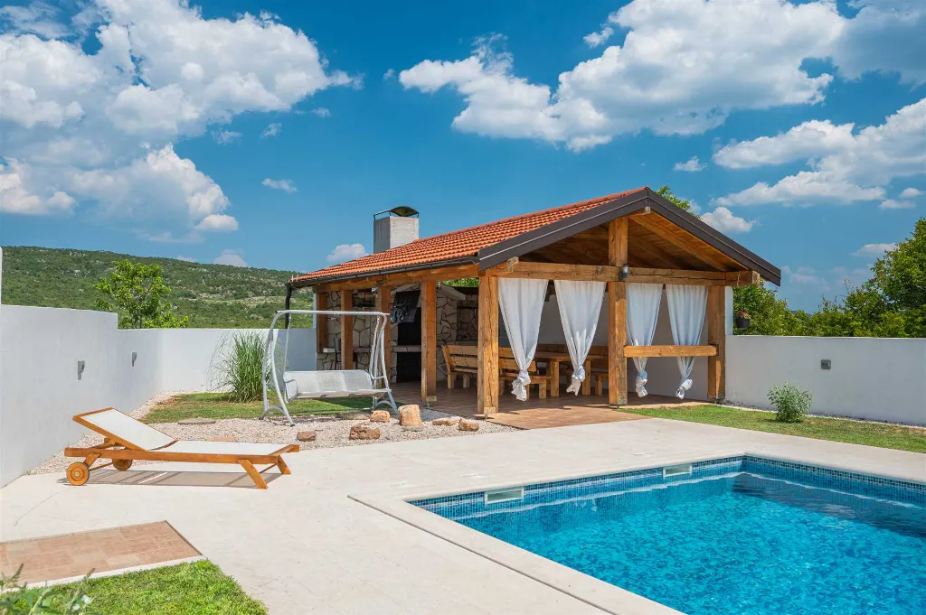 3-Bedroom Holiday House in Slivno with Private Pool