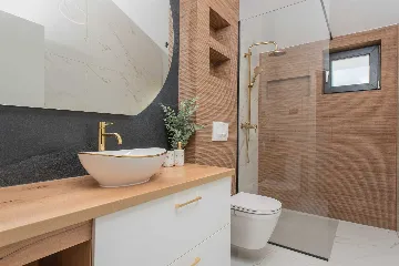 Srinjine Villa with Private Pool and Fitness Room