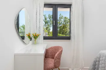 Srinjine Villa with Private Pool and Fitness Room