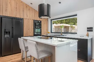 Srinjine Villa with Private Pool and Fitness Room