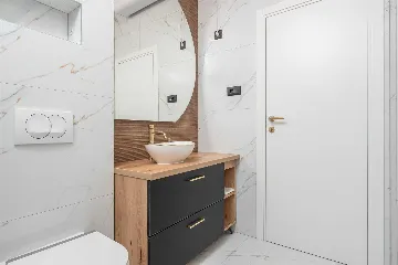 Srinjine Villa with Private Pool and Fitness Room