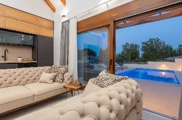 Šestanovac Villa with Heated Pool for 6 Guests