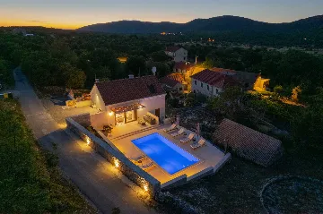 Šestanovac Villa with Heated Pool for 6 Guests