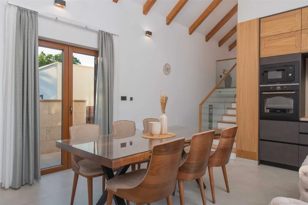 Šestanovac Villa with Heated Pool for 6 Guests