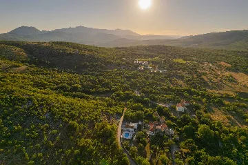 Šestanovac Villa with Heated Pool for 6 Guests