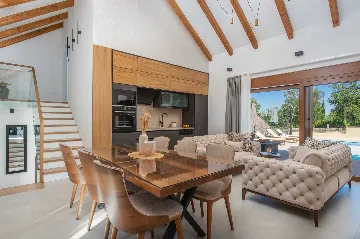 Šestanovac Villa with Heated Pool for 6 Guests