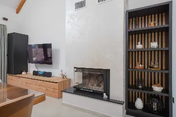 Šestanovac Villa with Heated Pool for 6 Guests