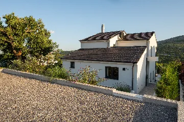 Villa with Heated Pool in Tugare for 6