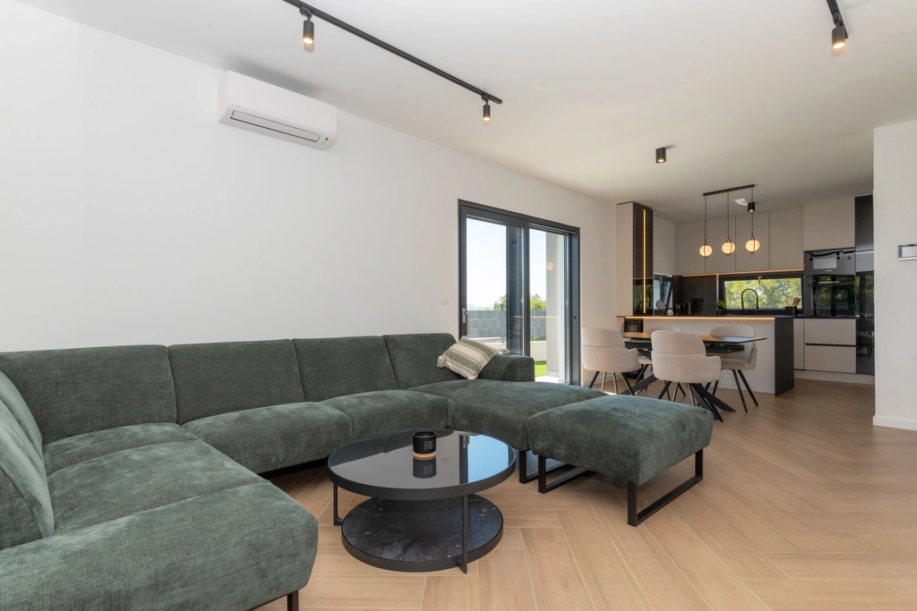 Lovrec Villa with Private Heated Pool and Jacuzzi
