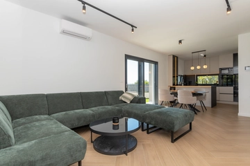 Lovrec Villa with Private Heated Pool and Jacuzzi