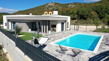 Lovrec Villa with Private Heated Pool and Jacuzzi