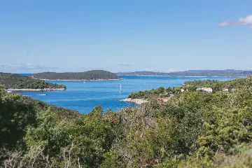 Glamping Tent with Private Hot Tub in Donje Selo