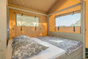 Glamping Tent in Donje Selo with Private Hot Tub