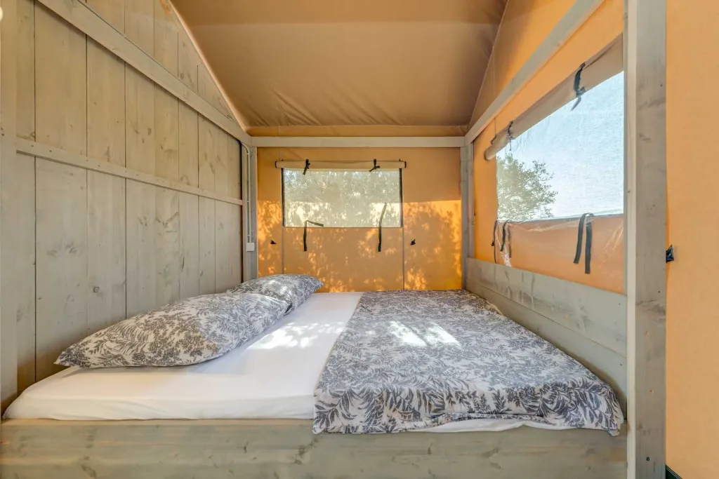 Glamping Tent in Donje Selo with Private Hot Tub