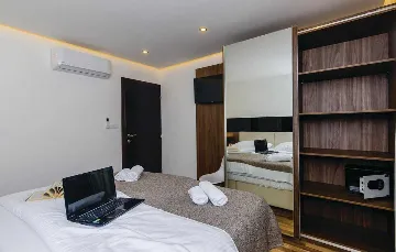 Zaton 4-Bedroom Holiday House with Sea View & Pool